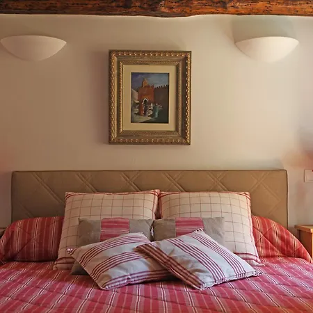 Alojamento de Acomodação e Pequeno-almoço Latu Corsu - Côté Corse - Et D'hôtes Au Cap Corse 3*