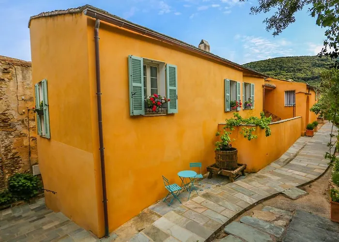 Latu Corsu - Cote Corse - Et D'hotes Au Cap Corse 3*