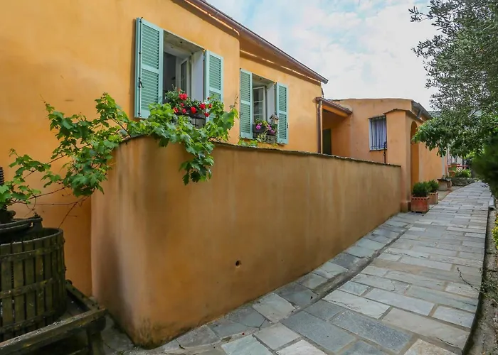 Latu Corsu - Cote Corse - Et D'hotes Au Cap Corse